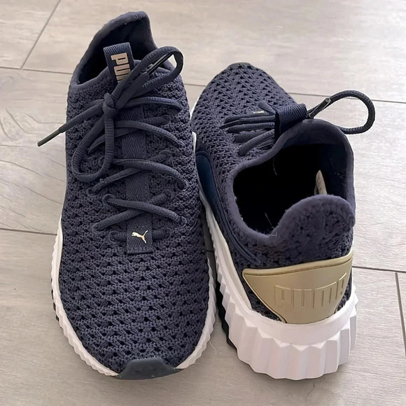 Knit Lace Runners Navy, Size 7.5 - Picture 1 of 10